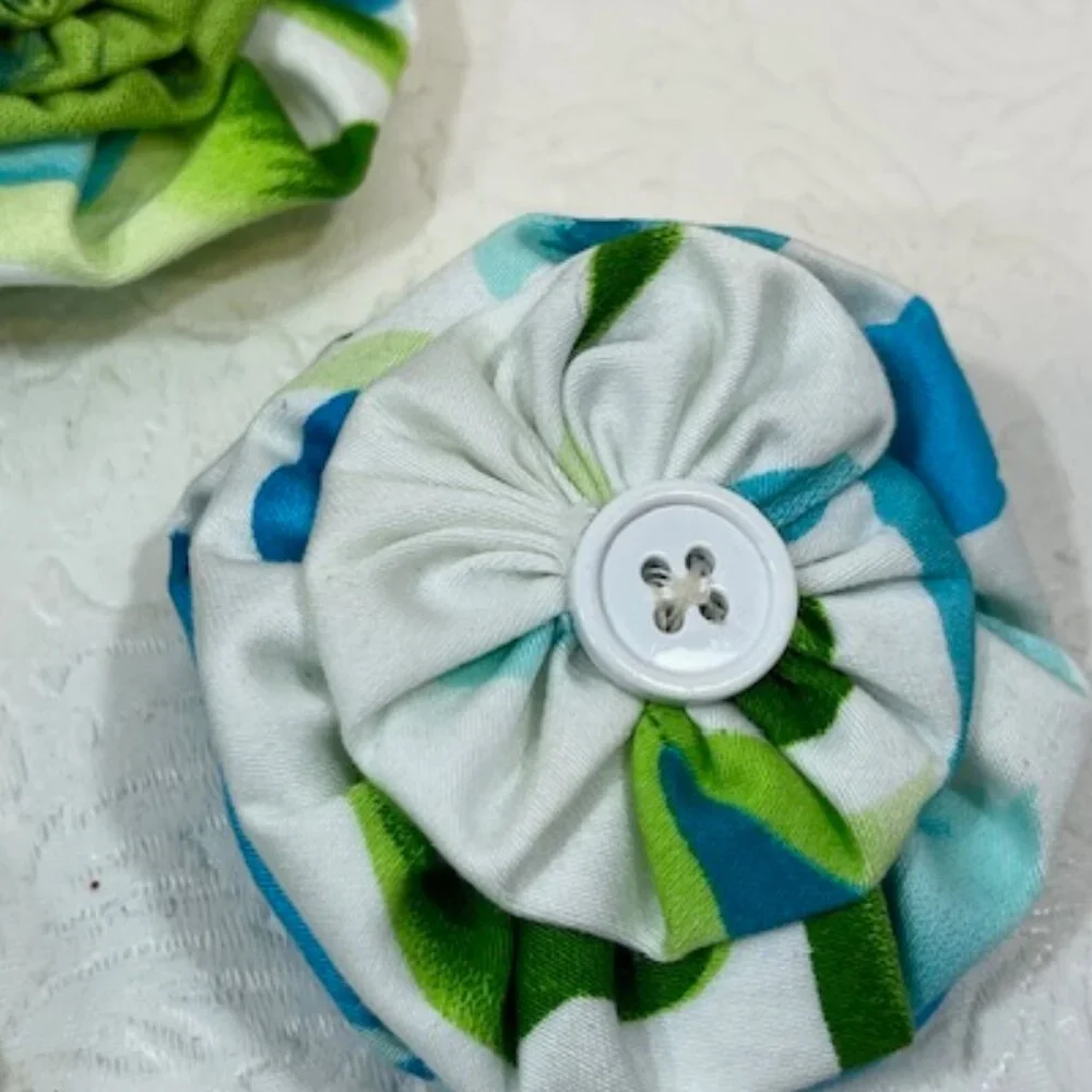 Flower Magnets Set of 4 Handmade Fabric Fridge Office Locker NEW 2.5